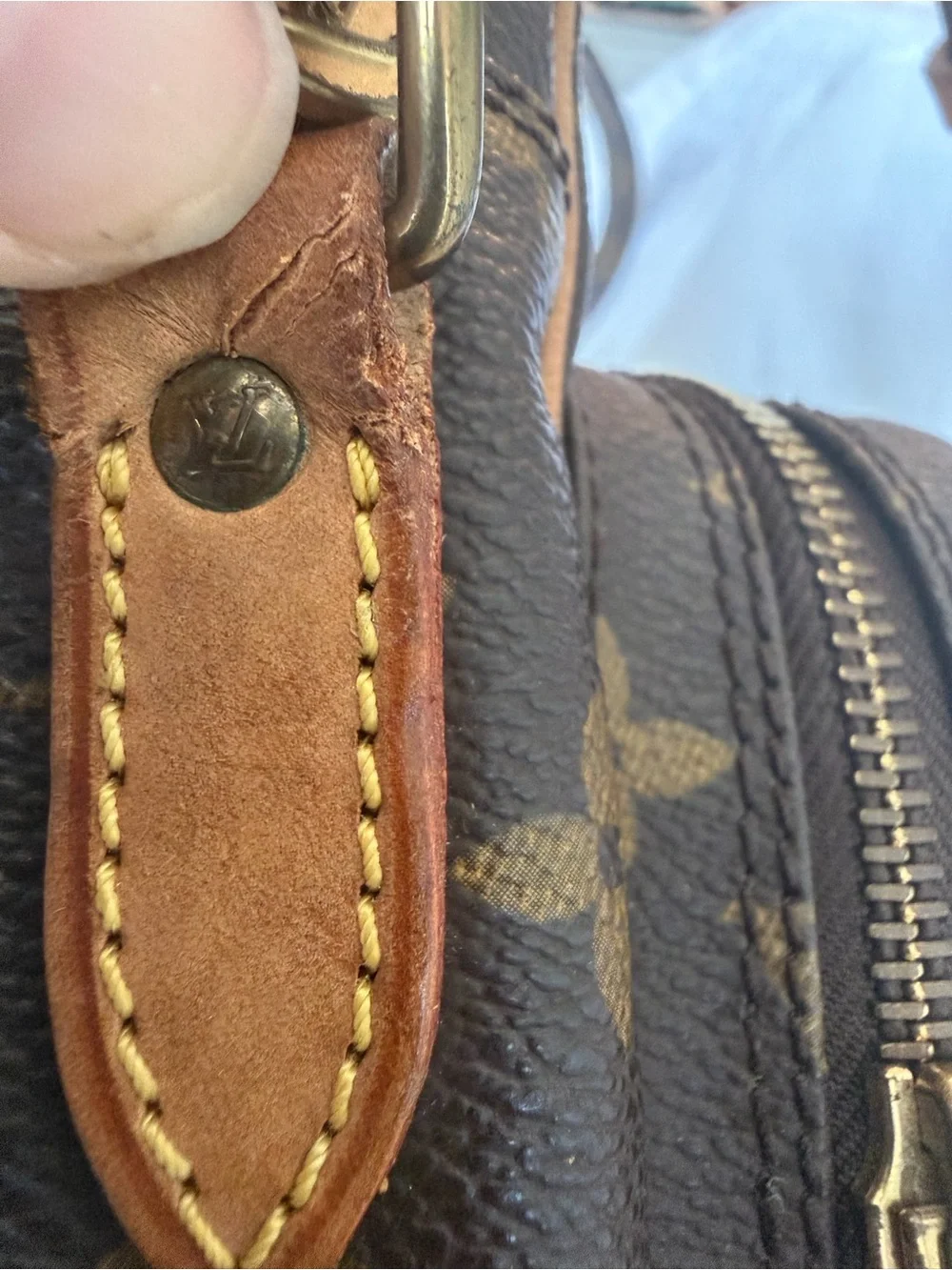 Louis Vuitton Monogram Canvas Crossbody Bag - Brown/Gold